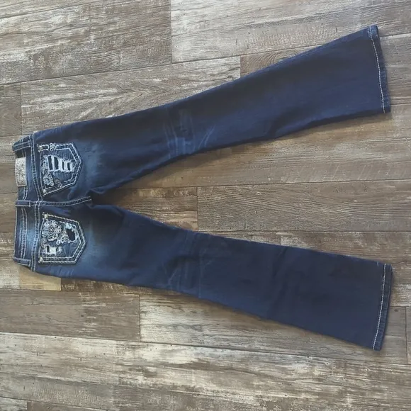 MISS ME &quot;slim bootcut&quot; medium wash denim jeans sz27x34L distressing &amp; bling TALL