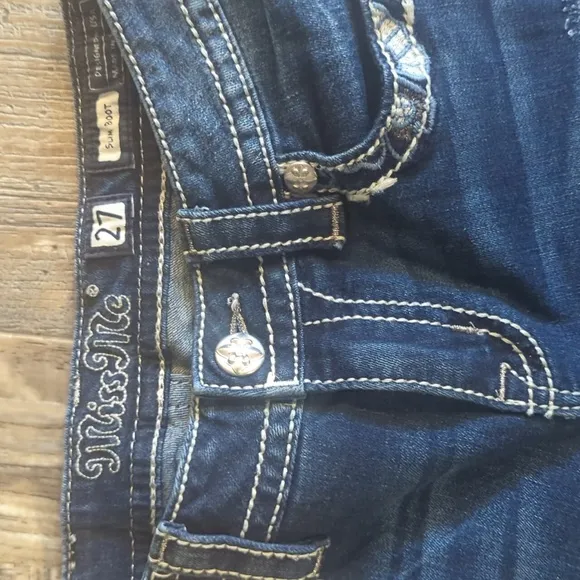 MISS ME &quot;slim bootcut&quot; medium wash denim jeans sz27x34L distressing &amp; bling TALL