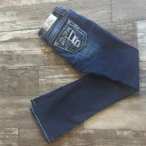 MISS ME &quot;slim bootcut&quot; medium wash denim jeans sz27x34L distressing &amp; bling TALL
