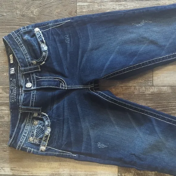 MISS ME &quot;slim bootcut&quot; medium wash denim jeans sz27x34L distressing &amp; bling TALL