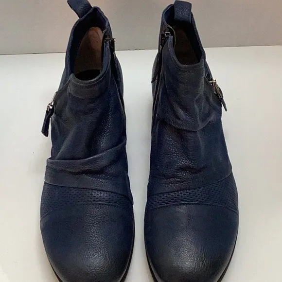 Miz Mooz Slinky Blue Ankle Boots double zippers versitile trendy comfy USA 10.5