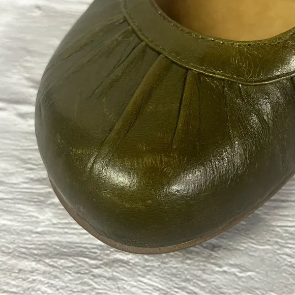 Miz Mooz Women's Trinity Olive Green Leather Kitten Heeled Shoes