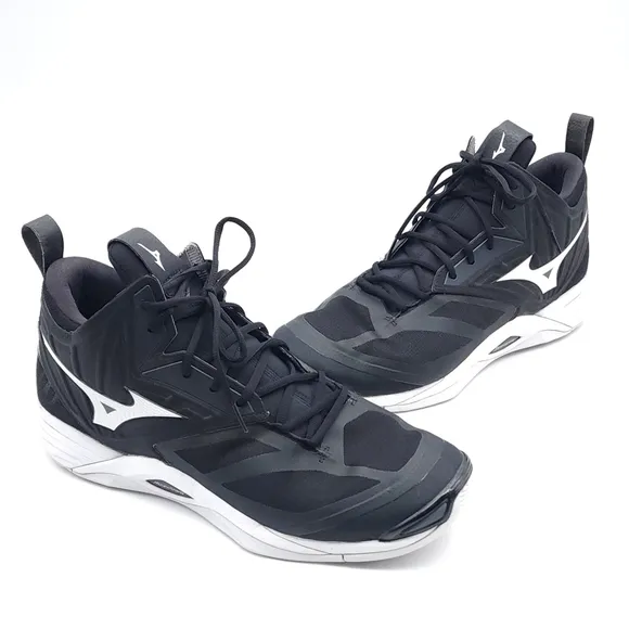 Mizuno Mens 15 Wave Momentum 2 Mid Volleyball Sneakers Black Lace Up Shoes