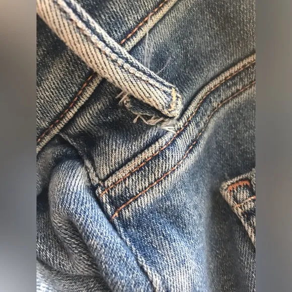 MOTHER The Weekender Fray jeans size 32- A Groovy Kind of Love wash