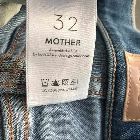 MOTHER The Weekender Fray jeans size 32- A Groovy Kind of Love wash