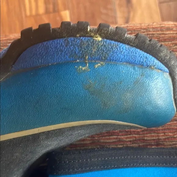 Muck Boots Blue and Black Waterproof Boots. Good Condition.