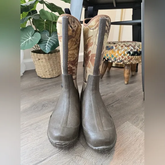 Muck Water Mud Boots Big Kids Size 6 Spring Outdoor Fishing Hunting  Waterproof