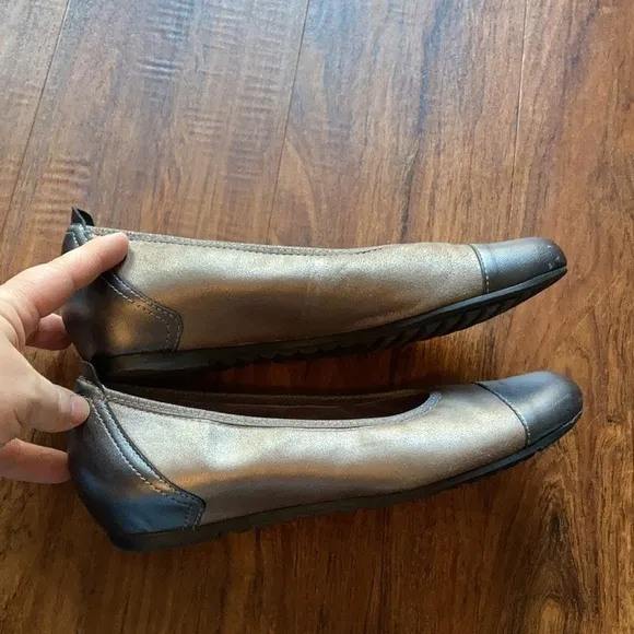 Munro metallic slip on shoes size 8.5