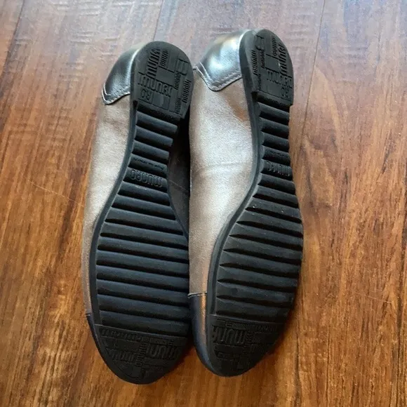 Munro metallic slip on shoes size 8.5
