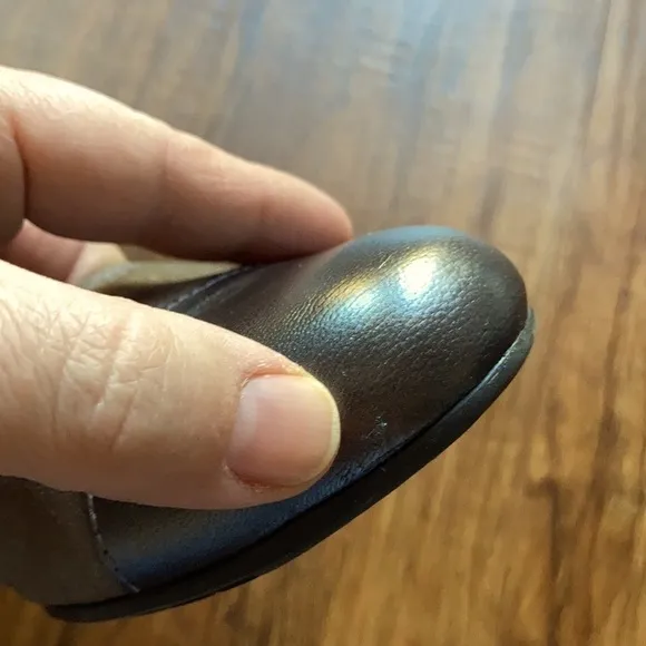 Munro metallic slip on shoes size 8.5