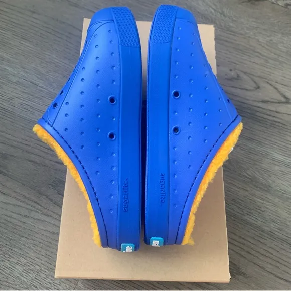 Native Shoes Jefferson Cozy Clogs Size J3/EU 34.5  - UV Blue/Spicy Yellow - NWB