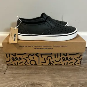 Native Shoes Kids Miles Slip-On J5 Black Brand New