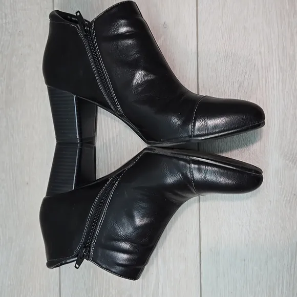 Naturalizer 5 Women's Neebo Leather Black Ankle Boots Shoes Sz 8.5M
