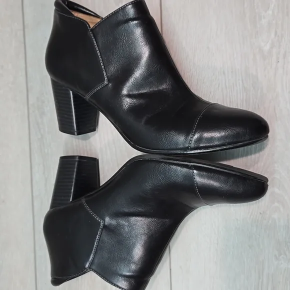 Naturalizer 5 Women's Neebo Leather Black Ankle Boots Shoes Sz 8.5M