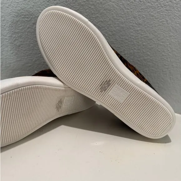 NATURALIZER New $110 Morrison Animal Print Sneaker Size 12M