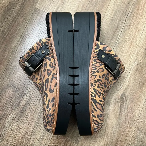 Naturalizer Wayde Cheetah Print Slip-On Clog