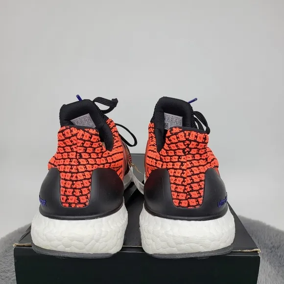 New adidas Ultra Boost 5.0 DNA Solar Red Black Running Shoes Women's Size 9
