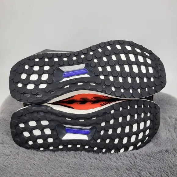 New adidas Ultra Boost 5.0 DNA Solar Red Black Running Shoes Women's Size 9