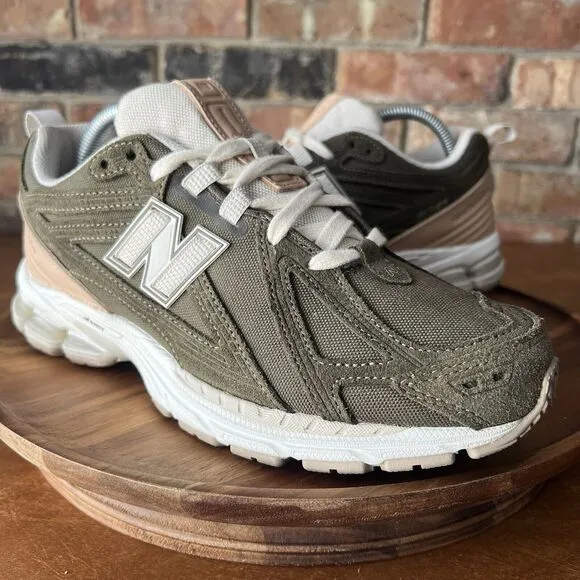 New Balance 1906R Dark Moss Frappe M1906FC Shoes Sneakers Men's 8 Women's 9.5