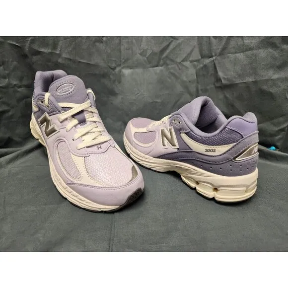 New Balance 2002 Sneakers GC2002PK Mesh Purple White Girls Size 5 NEW IN BOX!