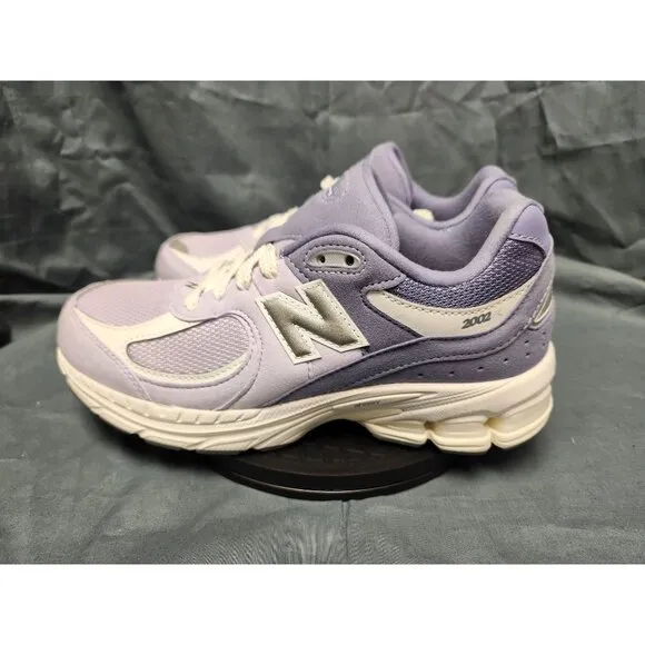New Balance 2002 Sneakers GC2002PK Mesh Purple White Girls Size 5 NEW IN BOX!