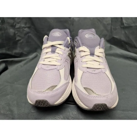 New Balance 2002 Sneakers GC2002PK Mesh Purple White Girls Size 5 NEW IN BOX!