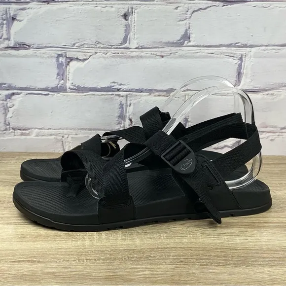 NEW Chaco Lowdown 2 Black Outdoor Hiking Sandals