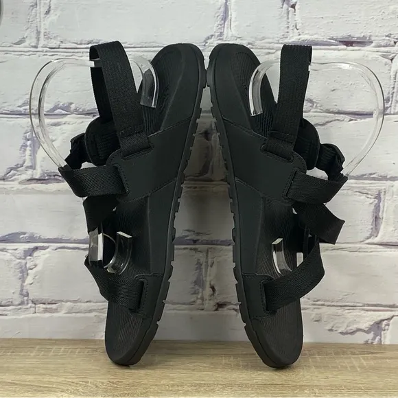 NEW Chaco Lowdown 2 Black Outdoor Hiking Sandals