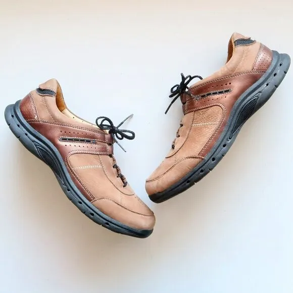 NEW Clarks Unstructured Men's Brown Nubuck Leather Lace-up Sneakers / Shoes 9.5