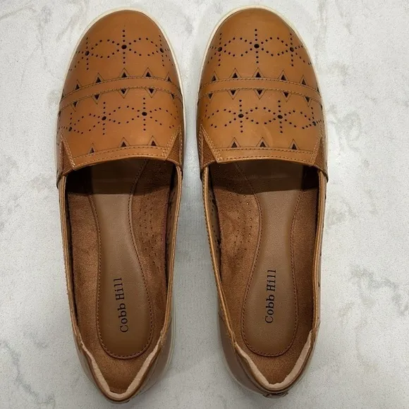 NEW COBB HILL Bailee Slip On Leather Tan