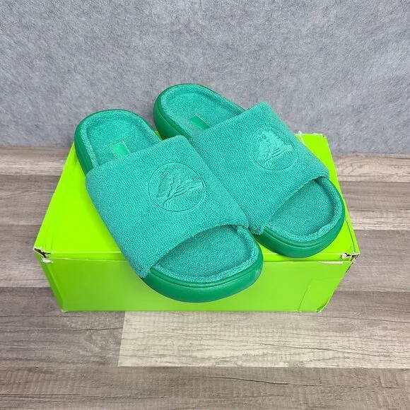 NEW CROCS CLASSIC TOWEL‎ SLIDE POOL COZY Men 8 Women 10 GREEN SHOWER SHOES