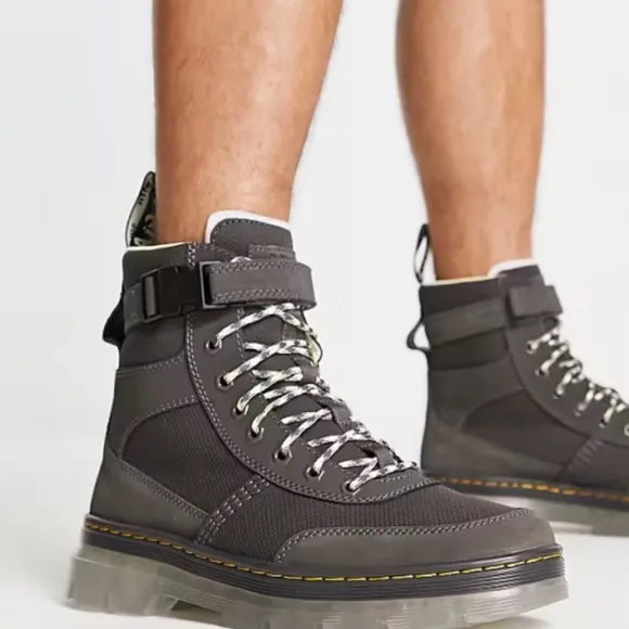 NEW! Dr.‎ Martens Doc COMBS TECH ICED CASUAL BOOTS Size 8 Men, 9 Women