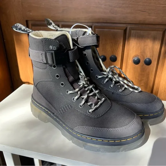 NEW! Dr.‎ Martens Doc COMBS TECH ICED CASUAL BOOTS Size 8 Men, 9 Women