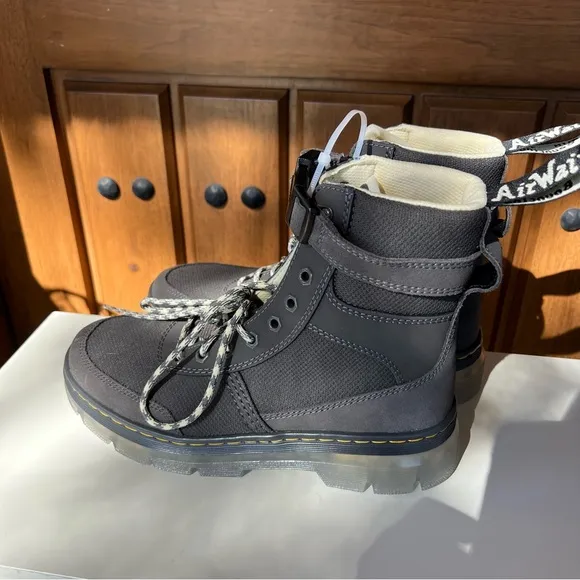 NEW! Dr.‎ Martens Doc COMBS TECH ICED CASUAL BOOTS Size 8 Men, 9 Women