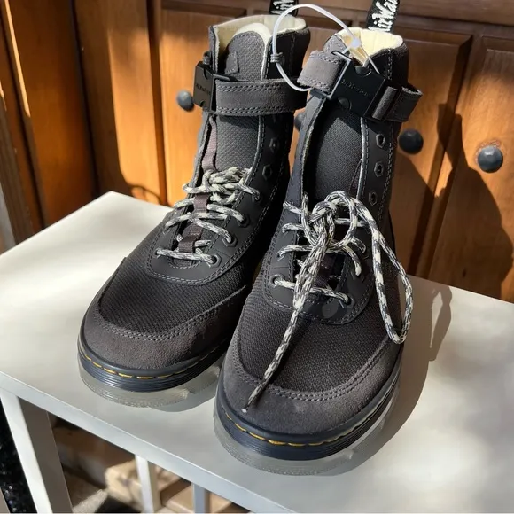 NEW! Dr.‎ Martens Doc COMBS TECH ICED CASUAL BOOTS Size 8 Men, 9 Women