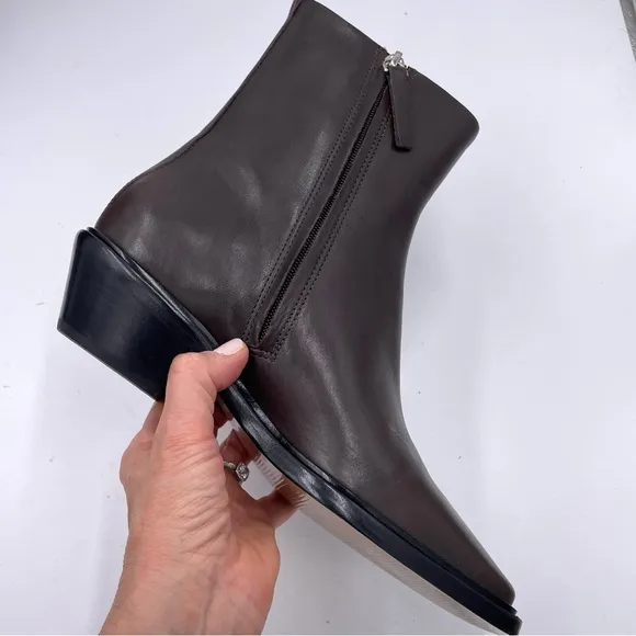 NEW Everlane Deep Brown Leather Havana Ankle Boot in Size 7.5