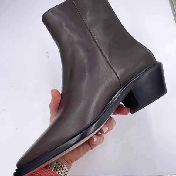 NEW Everlane Deep Brown Leather Havana Ankle Boot in Size 7.5