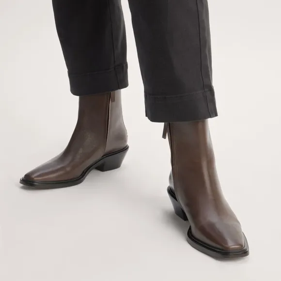 NEW Everlane Deep Brown Leather Havana Ankle Boot in Size 7.5