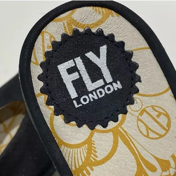 New Fly London Yazu Black Wedge Sandals42 (11-11.5)