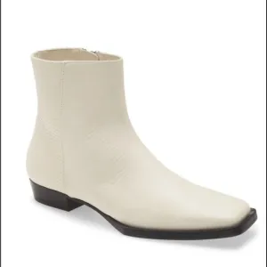 NEW‎ Frame le Maddox ankle cream boots euro 37 or 7 reg $498