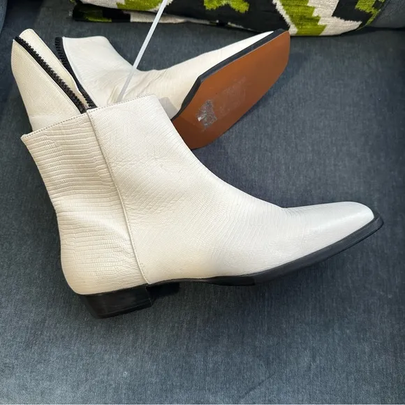 NEW‎ Frame le Maddox ankle cream boots euro 37 or 7 reg $498
