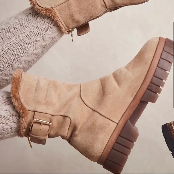 New Free People✨Fable Faux Fur Boot - Sand