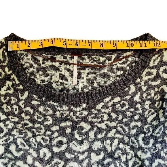 NEW Free People Cool Cat Oversized Leopard Gray‎ &amp; Mint Sweater— SZ M