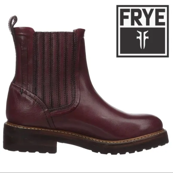NEW FRYE Ella Moto Chelsea Leather BOOTS Booties