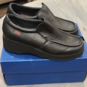 New in box Black Leather Eiffel slip on shoes