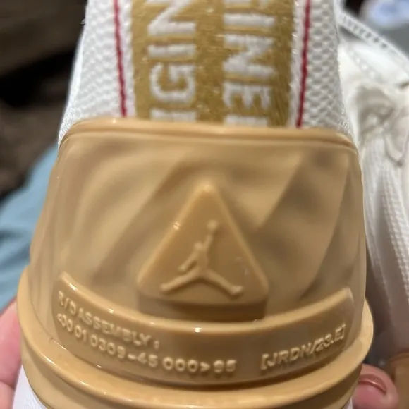 NEW - Jordan Grandville Pro Sail Club Gold - Men’s 9 - No Box - Never worn