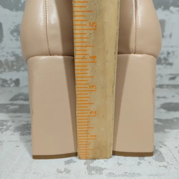 New Journee Collection Women's Mylah Cream Heeled Boots  O65