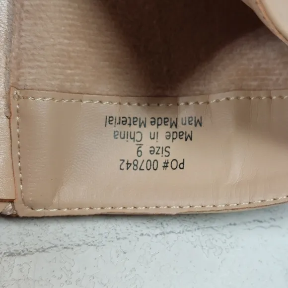 New Journee Collection Women's Mylah Cream Heeled Boots  O65
