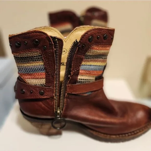 NEW Justin Women Brown Leather/Textile Heeled Boots MSL 103 sz.6.5 Ret.$200