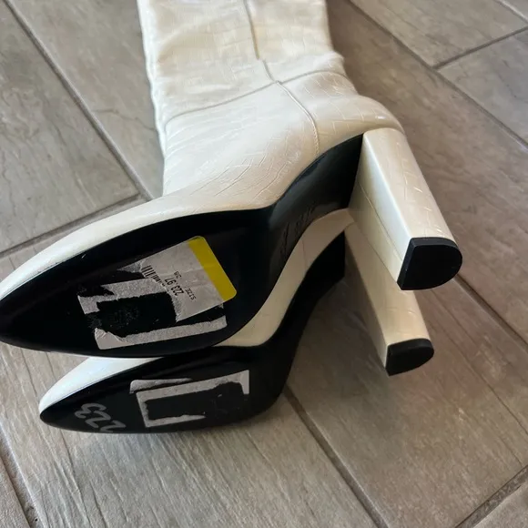 New Longchamp Elegant White Knee-High Women's Boots (38)